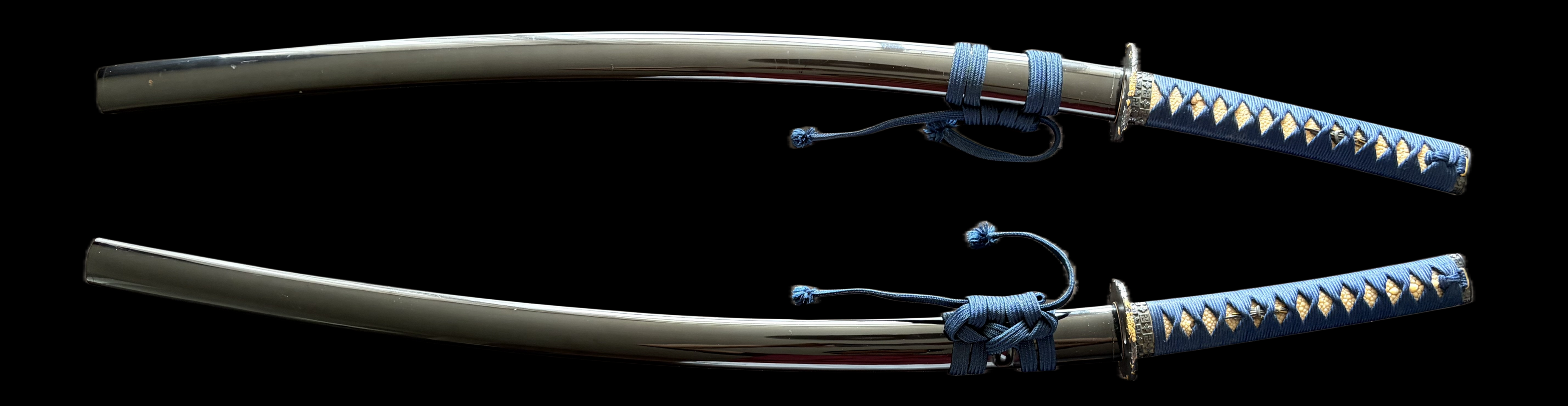 Mumei Uda Kunimune Katana with Koshirae and Shirasaya with Hon'ami origami and NBTHK Tokubetsu Hozon Early Muromachi period (1394–1428AD)